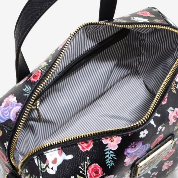 Loungefly Alice in Wonderland bag - Picture 4 of 10